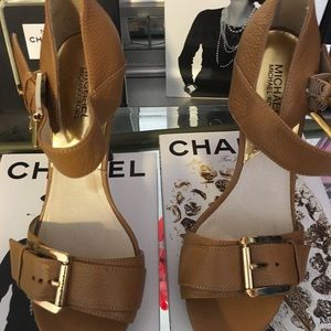 Michael Kors heels size 11 NWOT never worn